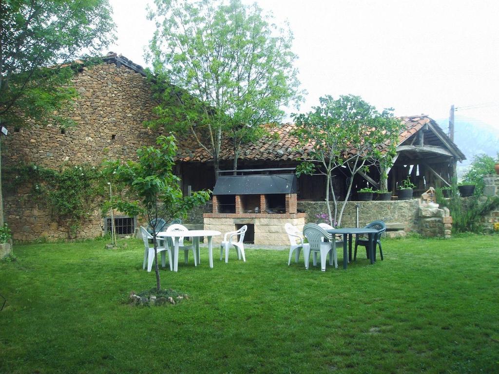 Casa Rural Josefina Aliezo Eksteriør billede
